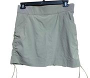 Columbia Size Large Beige Omni Shield Advanced Repellency Activewear Skort