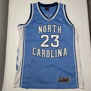 North Carolina Tar Heels 23  Basketball Jersey Size L