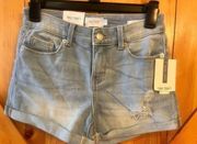 True Craft Womens Size 3 Shorts Mid Rise Distressed Cuffed Nwt