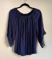 Melissa Paige medium navy top