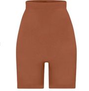 SKIMS Seamless Sculpt High Waist Above The Knee Short Bronze Small NEW