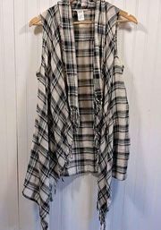 Entro plaid fringe vest