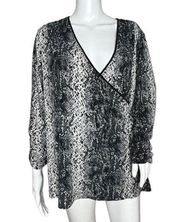 Susan Graver Blouse Top Women Size L Gray Black Snake Print Surplice 3/4 Sleeve