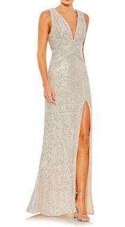 Mac Duggal Sparkle Sequin Nude V-Neck Sleeveless Sheath Gown Size 4