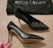 Black Pointed Toe Leather Heels Size 8 B88