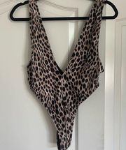 Motel rocks leopard deep v bodysuit