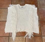 Ariat sleeveless crochet fringed pullover poncho/Top S/M