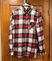 Old Navy  The Classic Plaid Flannel button down shirt  Size Large.