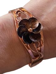 New Flower Bracelet In Rose Gold