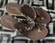 CHAPS BROWN THONG SANDALS