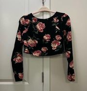 Love Sadie Black Floral Long Sleeve Crop Top Size Medium