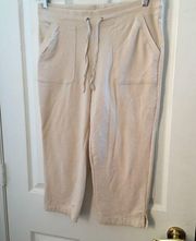 Ladies white stag capris small