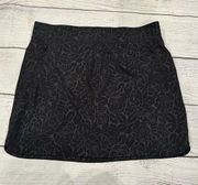 Orvis Women's Large Skort Travel Built in Mesh Shorts Black Floral Stretch