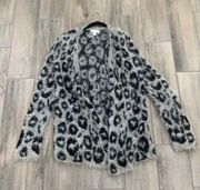 Jaclyn smith gray leopard open cardigan