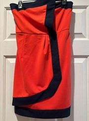 C Luce Orange with Navy trim strapless dress Size S
Excellent condition