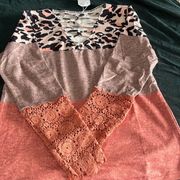 New glamorous v neck color block print top Mixed Media Crochet Sleeves Animal