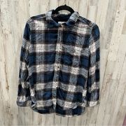 American Eagle  Ahh-Mazingly Soft Boyfriend Fit Button Down Shirt