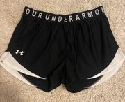 UA shorts M