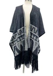 Love By Design Womens M Sweater Poncho Aztec Southwest Fringe Black White Boho