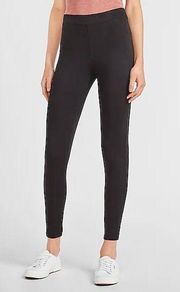 - High Waisted Essential Ankle Leggings in Black - Brand New! Never worn!