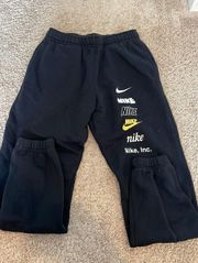 sweatpants