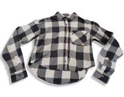 Chloe & Katie Top Size Small Long Sleeve Button Up Shirt Plaid Flannel Casual 