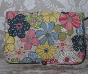 Thirty One Soft Wallet Pouch Fold Over Floral 2 Zipper Pocket Medium Sz