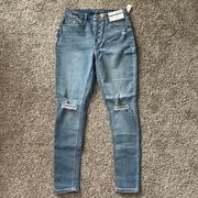 NWT High Rise Skinny Jeans