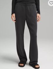 Softstreme High-Rise Pant