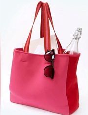 NEW  Neoprene Tote Beach Bag Pool Carryall Red Pink Rouge Fuchsia NWT