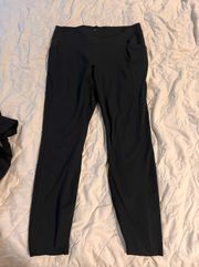 Sporty Leggings With Side Pockets