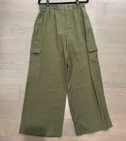 NWT Large Wide Leg High Rise Y2K Olive Green Cargo Pants