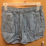 Loose Blue Striped Shorts