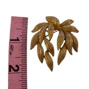 Vintage Trifari textured marine plant brooch