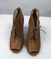 Louise et Cie Vernonia Booties Ankle Boots Heels Tan 7 37 Peep Toe Zip Back