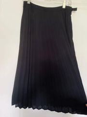 Pleated Black Midi Skirt