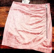 Rouched pink mini skirt