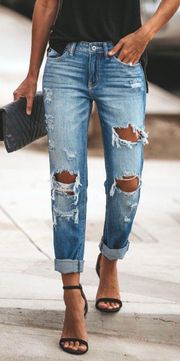 NEW Women’s Blue High Rise Distressed Ripped Jeans