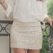 SANS SOUCI Women’s Ivory Lace Mini Skirt Size M