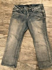 Silver Jeans Suki 31 x 22 Cropped Denim Capri Jeans Distressed Destroyed Crop