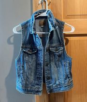 Outfitters Jean Vest