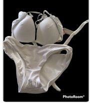 Victoria's Secret Victoria Secret white bikini Top 32C. Bottom XS.