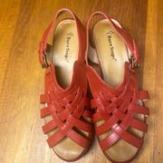 New without tags red Bare Trap sandals  Dayna style