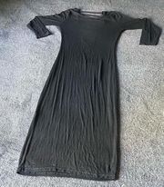 Black open back mid-sleeve dress (‎ OS )