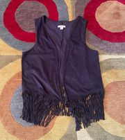 . Junior’s Black Faux Suede Cutout Fringe Vest Size XL / XXL