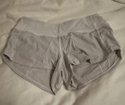 Lululemon white lulu speed ups shorts size 4 2.5”