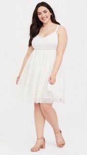 Ivory Lace Skater Dress. Lace dress with adjustable straps and fully lined. Sz:1