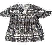 Davi & Dani Top Womens Large Green Tie Dye Bell Sleeve V Neckline Top NEW