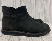 Womens Size 9.5 Helly Hansen Black Boots EUC