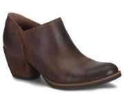 NWB Korks Raynor Booties 8.5 Ankle Booties Brown Leather Chunky Heel Almond Toe